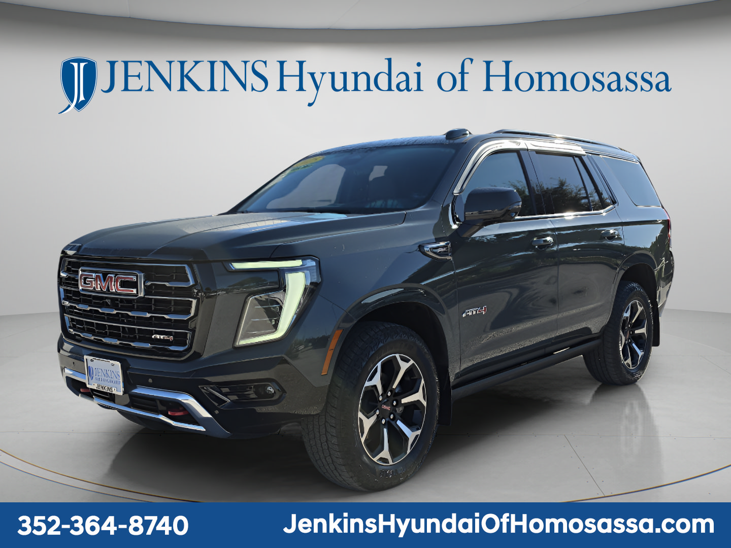 Used 2025 GMC Yukon AT4 w/ AT4 Premium Package AWD/4WD image 11