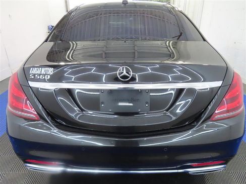 Used 2018 Mercedes-Benz S 560 Sedan image 11