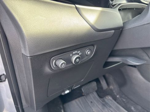 Used 2023 Buick Encore GX Select w/ Experience Buick Package image 37