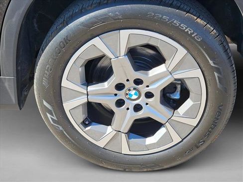 Used 2023 BMW X1 xDrive28i image 9