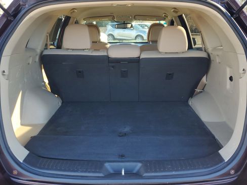 Used 2014 Kia Sorento LX image 8