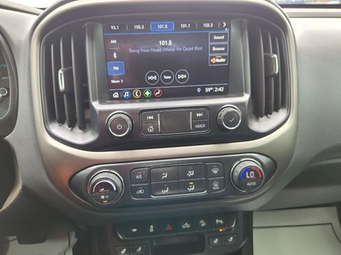 Used 2019 Chevrolet Colorado Z71 image 13