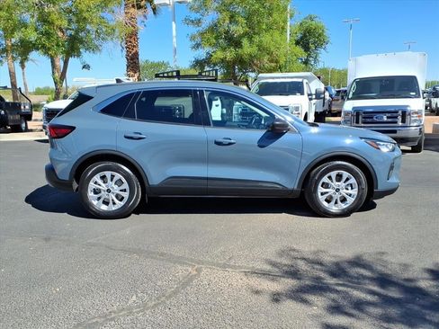 Certified 2023 Ford Escape Active image 3