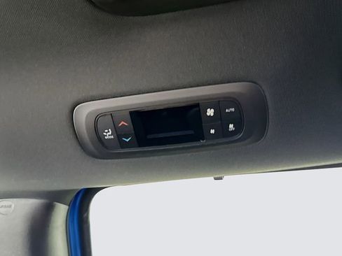 New 2026 Chrysler Pacifica Select image 27