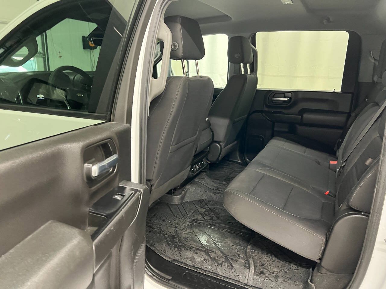 Used 2020 Chevrolet Silverado 3500 LT w/ All Star Edition AWD/4WD image 9