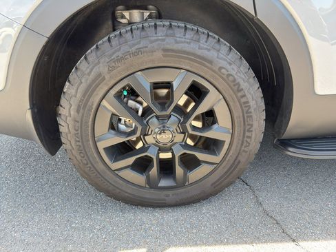 Used 2025 Kia Telluride SX Prestige X-Pro AWD/4WD image 16