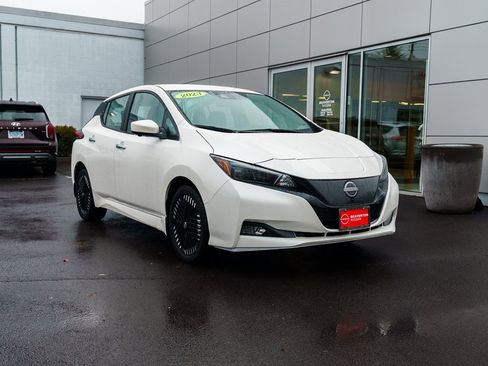 Used 2023 Nissan Leaf SV Plus w/ Protection Package image 27