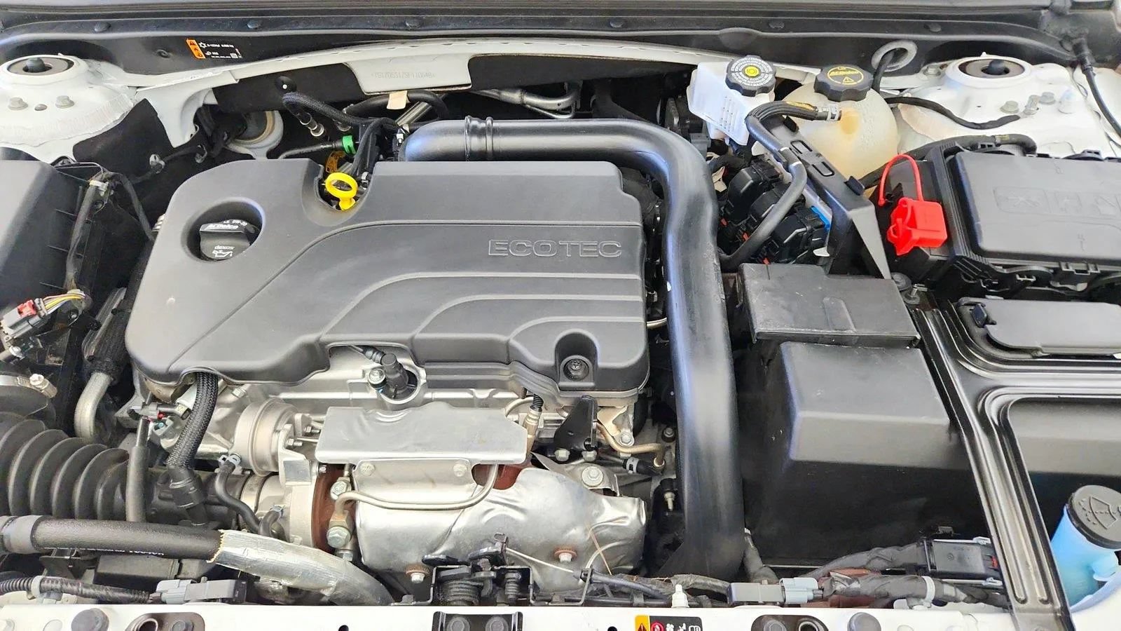 Used 2025 Chevrolet Malibu LT FWD image 37