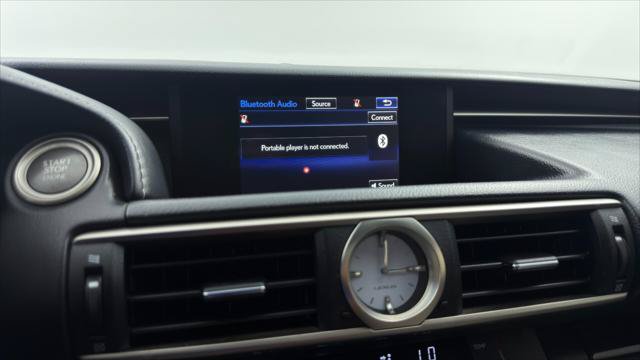 Used 2015 Lexus RC 350 w/ Luxury Package RWD image 29