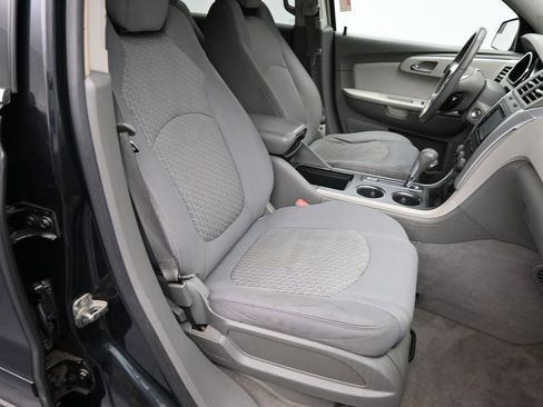 Used 2009 Chevrolet Traverse LT image 21
