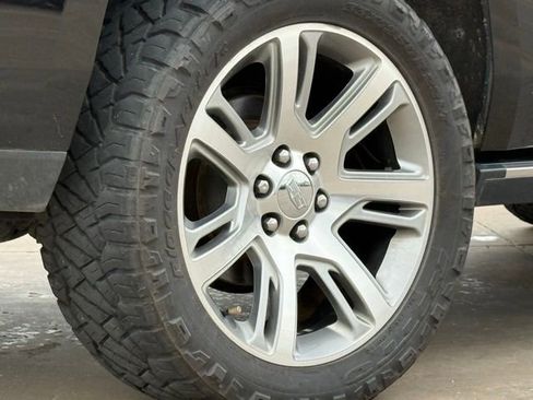 Used 2019 Cadillac Escalade Premium Luxury image 13