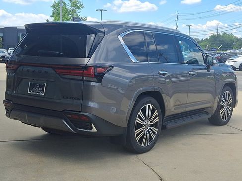 New 2026 Lexus LX 700h Luxury AWD/4WD image 4