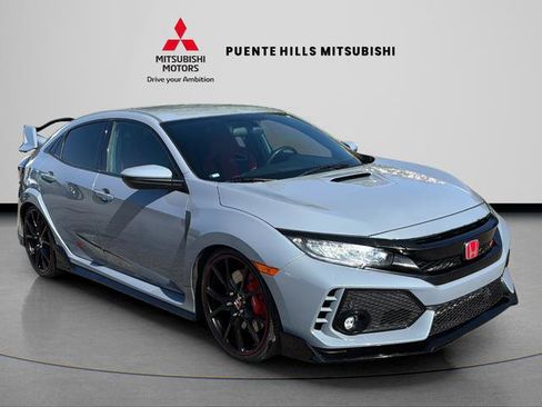 Used 2019 Honda Civic Type R image 3