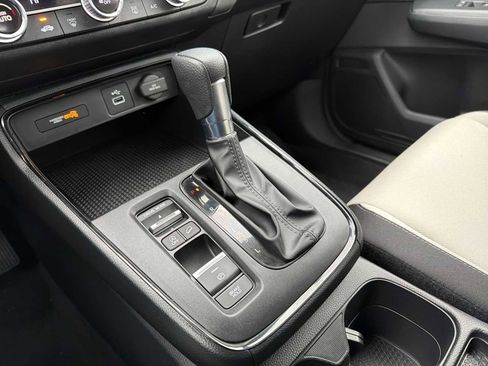 Used 2024 Honda CR-V LX image 29