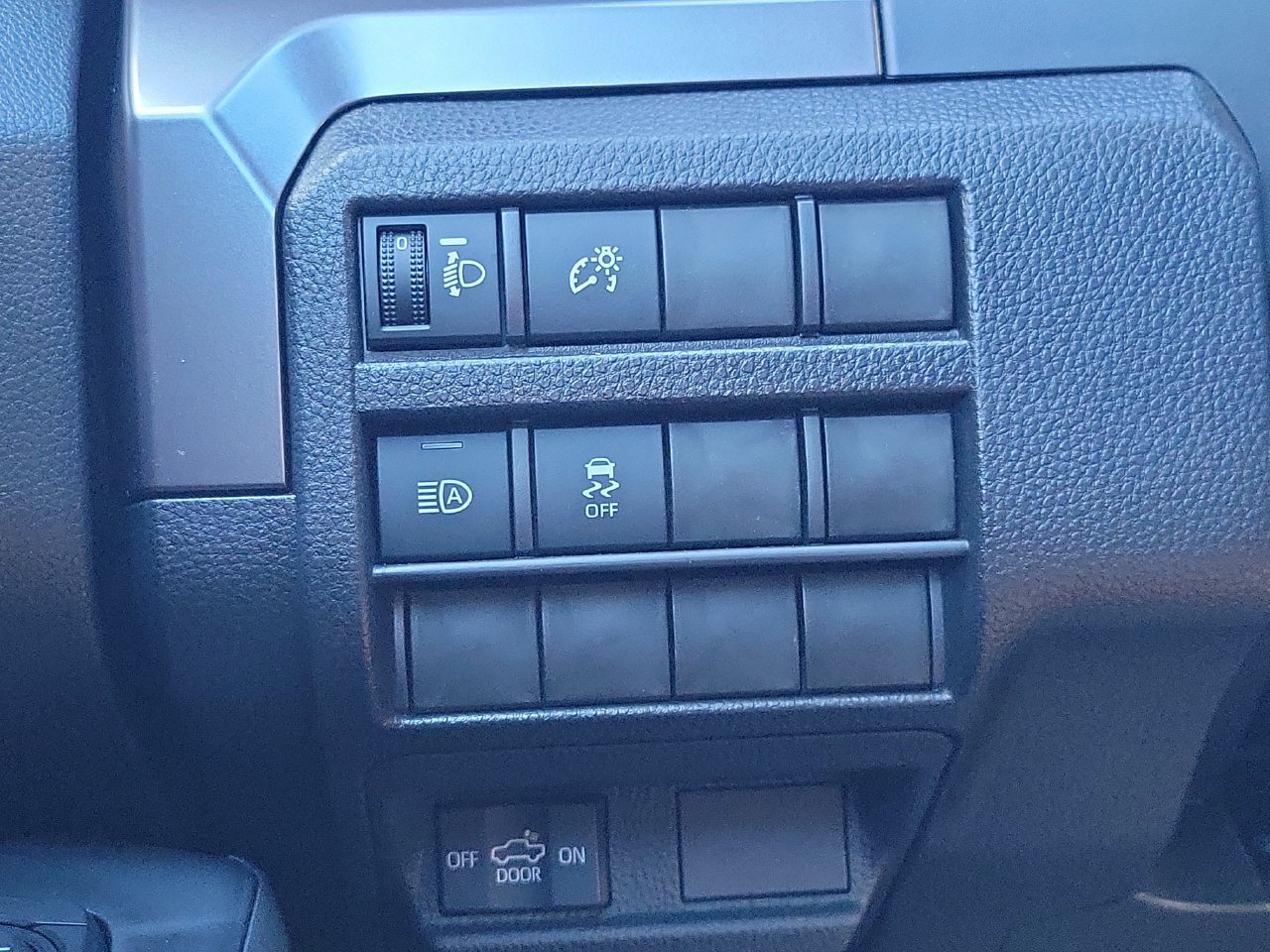 Used 2026 Toyota Tacoma SR5 AWD/4WD image 28