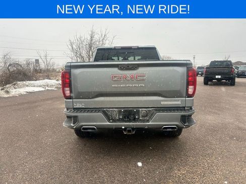 Used 2025 GMC Sierra 1500 Elevation image 5