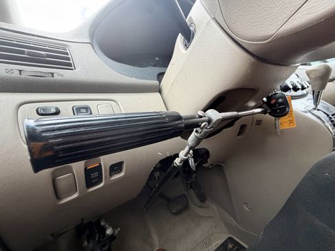 Used 2008 Toyota Sienna LE image 39