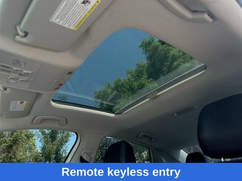 Used 2021 Volkswagen Jetta SE FWD image 11