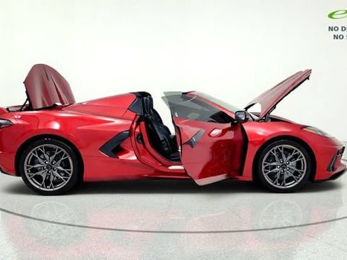 Used 2024 Chevrolet Corvette Stingray Preferred Conv w/ Z51 Performance Package RWD image 20