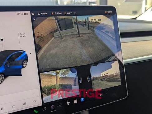 Used 2021 Tesla Model Y Long Range AWD/4WD image 24