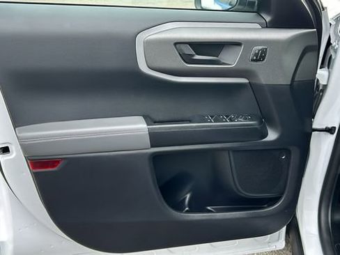 Used 2025 Ford Bronco Sport Badlands image 16