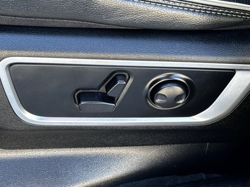 Used 2024 RAM 1500 Laramie image 38