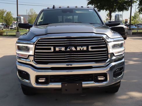 Used 2022 RAM 3500 Laramie AWD/4WD image 9