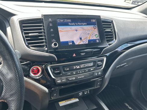 Used 2022 Honda Ridgeline Black Edition image 34