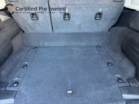 Used 2025 Jeep Wrangler Unlimited Sahara w/ Safety Group AWD/4WD image 16