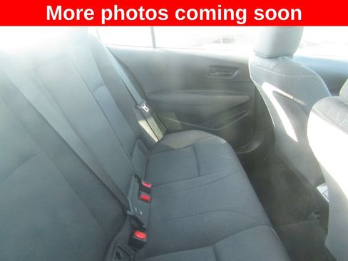 Used 2025 Toyota Corolla LE FWD image 12