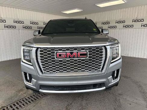 Used 2023 GMC Yukon Denali w/ Denali Reserve Package RWD image 2