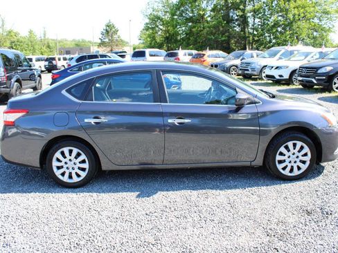 Used 2015 Nissan Sentra SV w/ Navigation Package FWD image 6