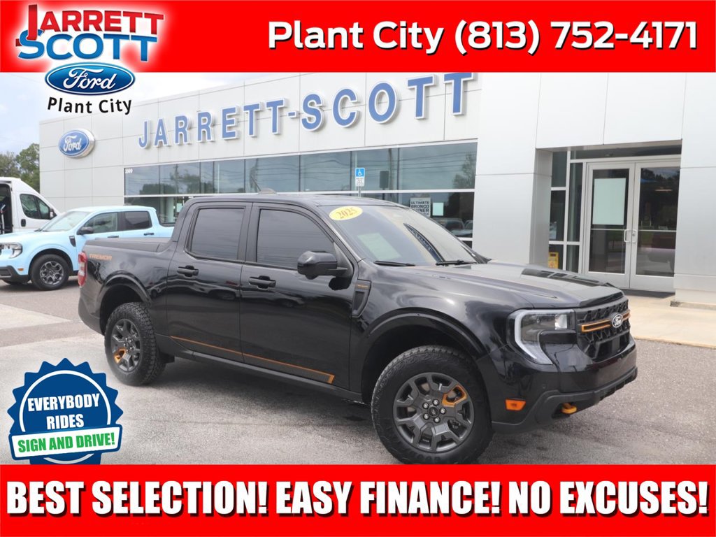 Certified 2025 Ford Maverick Tremor AWD/4WD image 1