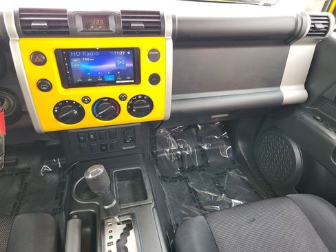 Used 2008 Toyota FJ Cruiser 2WD image 16