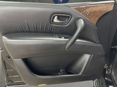 Used 2017 INFINITI QX80 2WD image 35