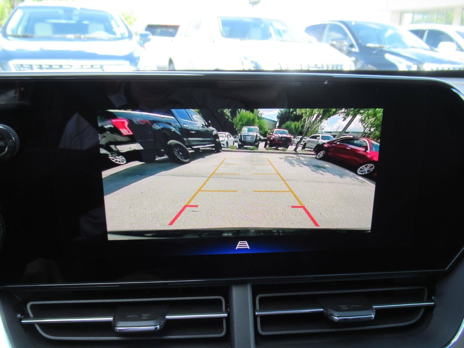 Used 2025 Chevrolet Trax LT w/ Driver Confidence Package FWD image 28