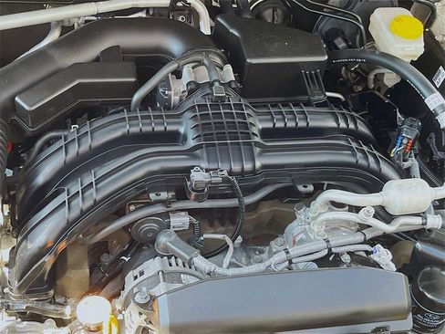 Used 2024 Subaru Impreza 2.0i Sport image 31