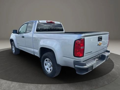 Used 2017 Chevrolet Colorado W/T w/ WT Convenience Package RWD image 7