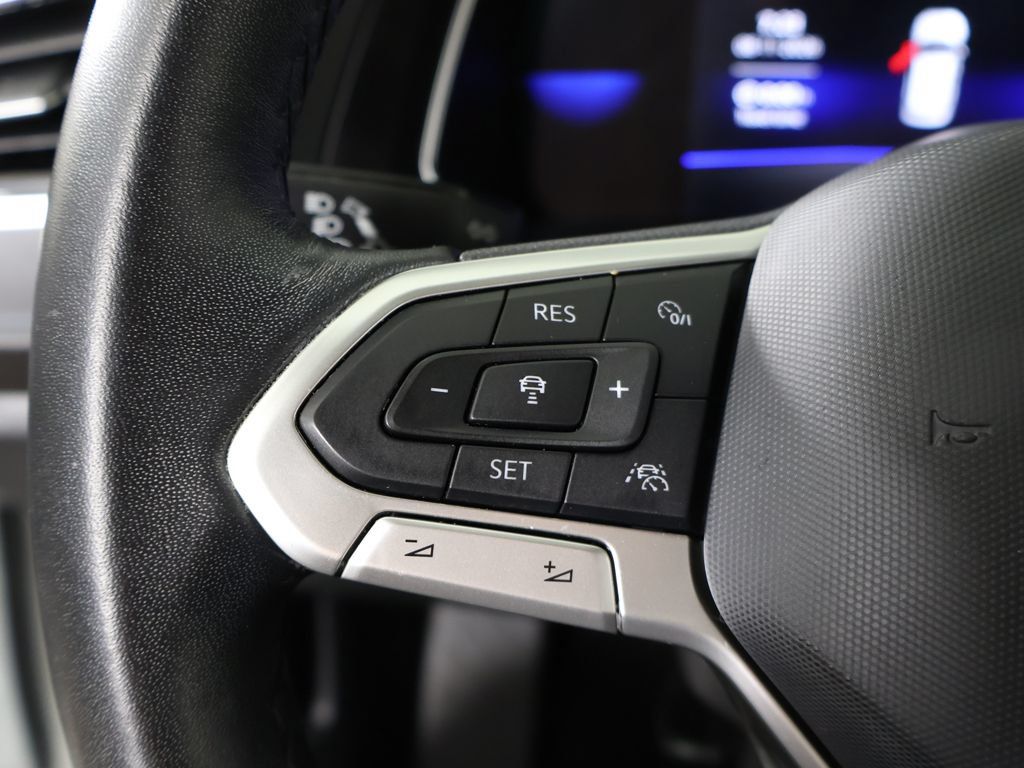 Used 2022 Volkswagen Jetta SE FWD image 39