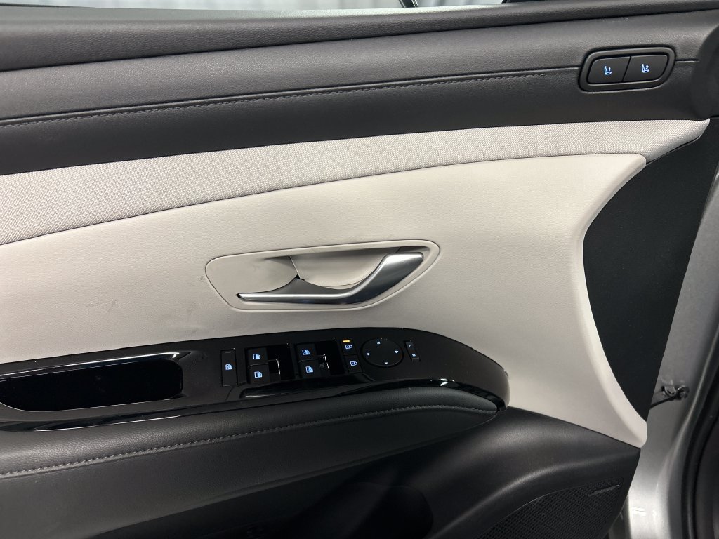 Used 2026 Hyundai Tucson Limited AWD/4WD image 12