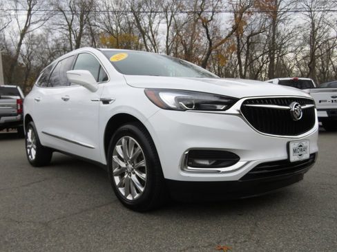 Used 2019 Buick Enclave Essence w/ Trailering Package, 5000 lbs. image 4