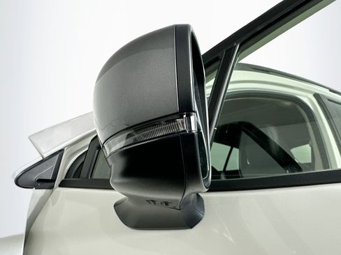 Used 2024 Subaru Crosstrek 2.0i Premium image 16