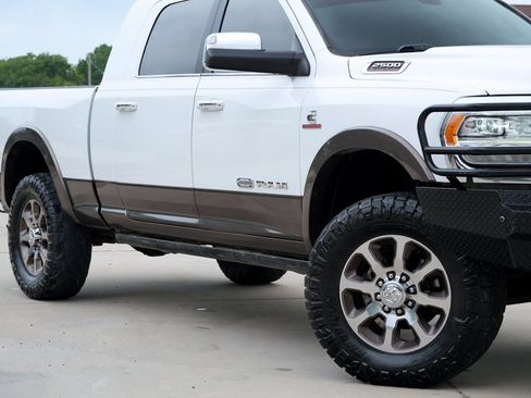 Used 2020 RAM 2500 Limited AWD/4WD image 3