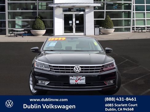 Used 2018 Volkswagen Passat 2.0T SE image 2