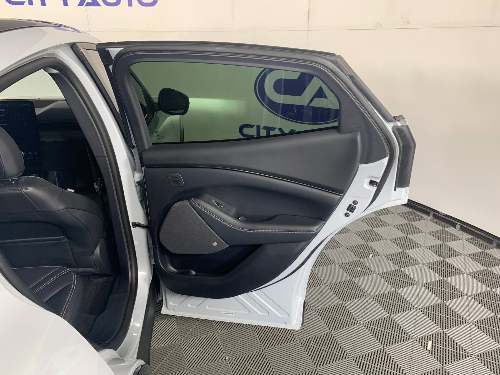 Used 2022 Ford Mustang Mach-E Premium RWD image 36