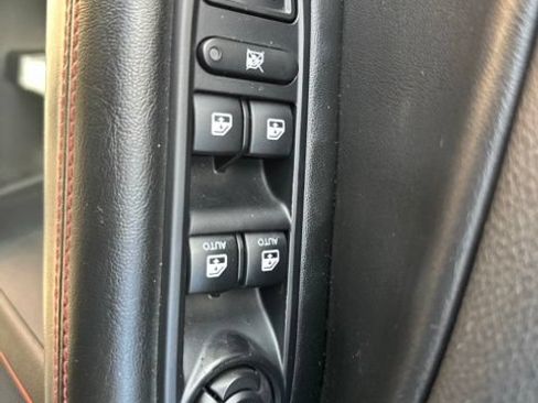 Used 2018 Jeep Compass Trailhawk AWD/4WD image 11