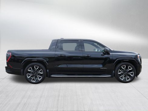Used 2025 GMC Sierra EV Denali AWD/4WD image 8