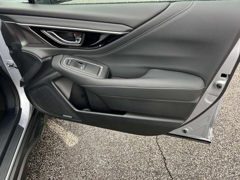 Certified 2025 Subaru Outback Limited image 14