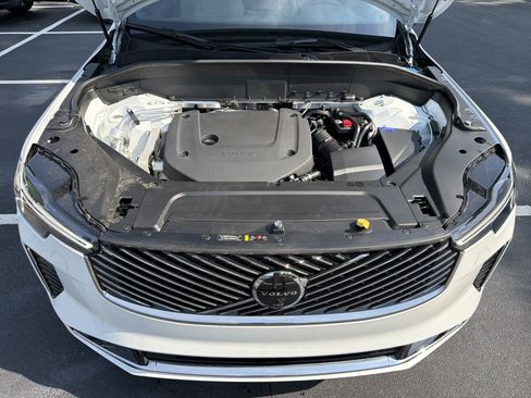 Used 2026 Volvo XC90 B6 Plus w/ Protection Package Premier AWD/4WD image 36