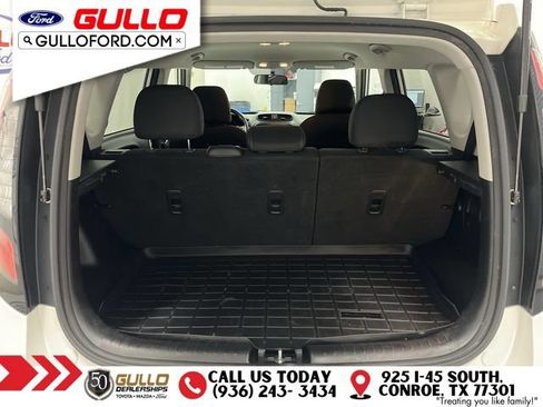 Used 2017 Kia Soul + FWD image 10